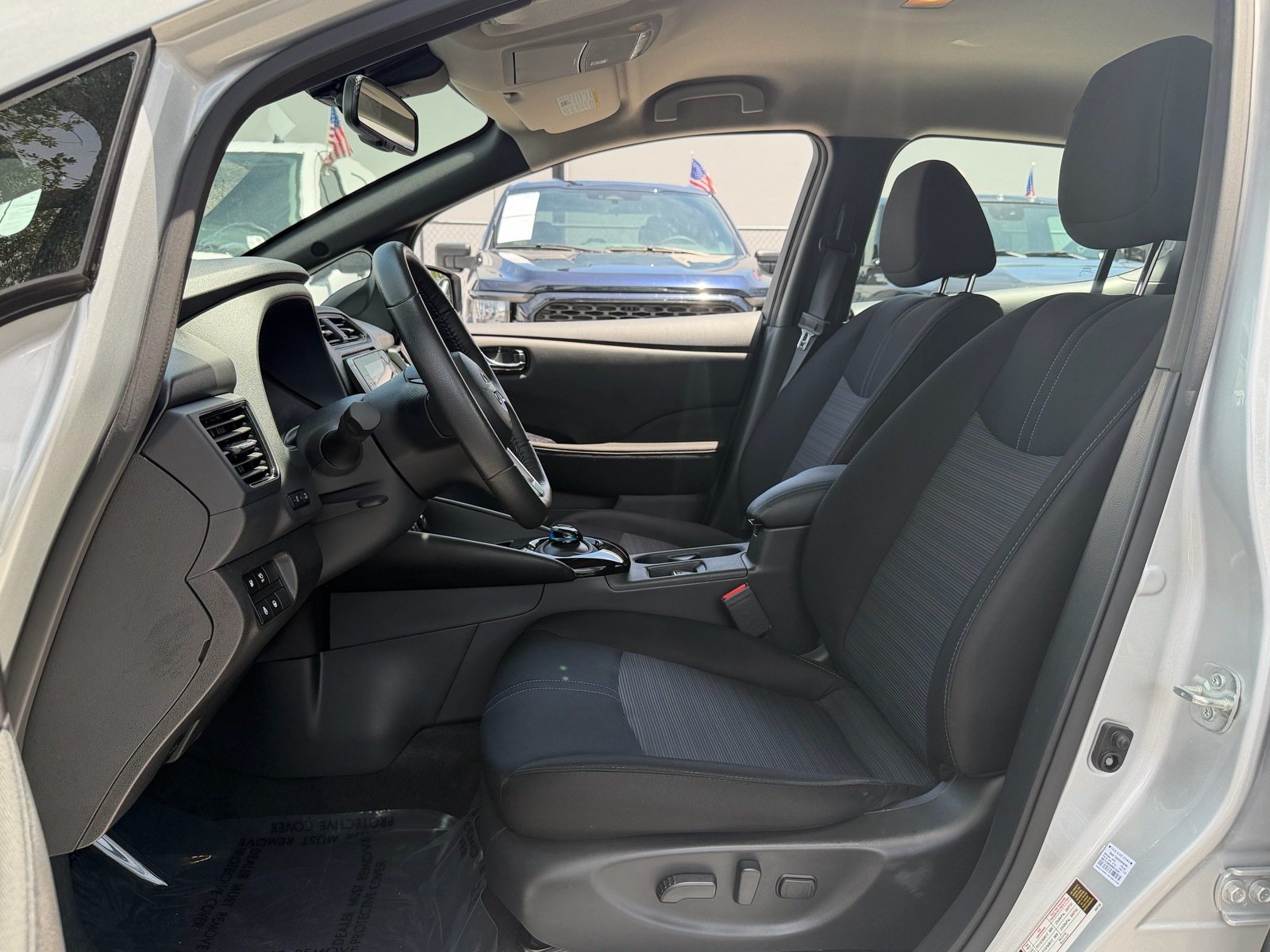 Certified 2024 Nissan Leaf SV Plus FWD image 9