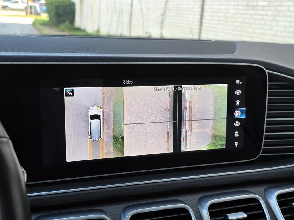 Used 2021 Mercedes-Benz GLS 450 4MATIC image 20