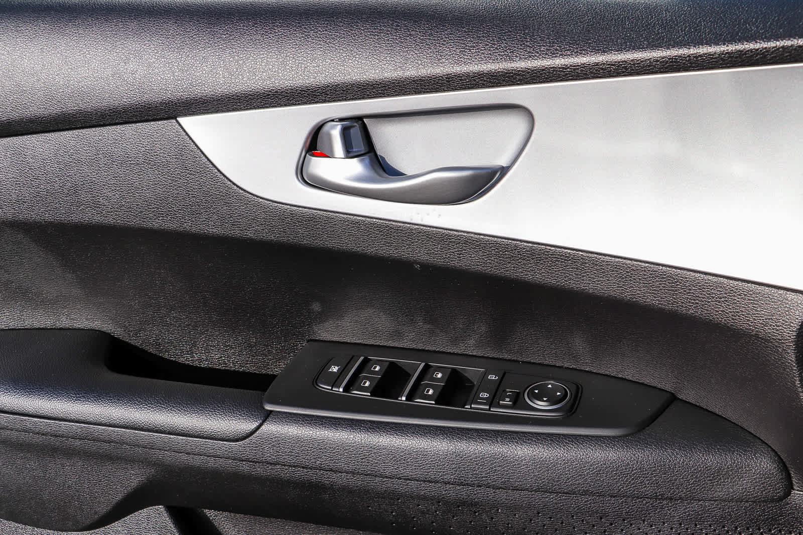 Used 2023 Kia Forte LX FWD image 22