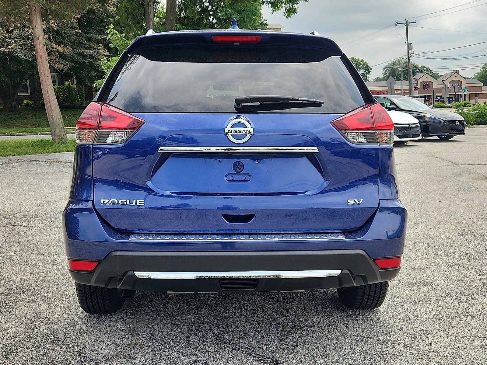 Used 2018 Nissan Rogue SV FWD image 5