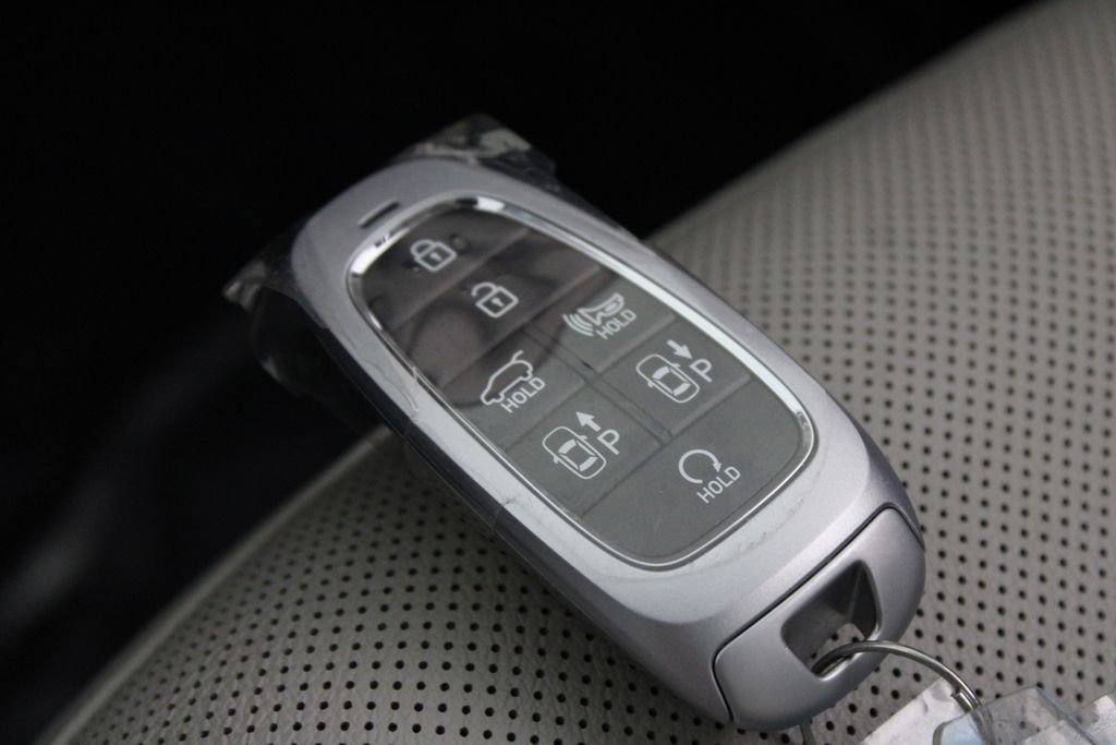 Certified 2022 Hyundai Tucson Limited w/ Cargo Package image 30