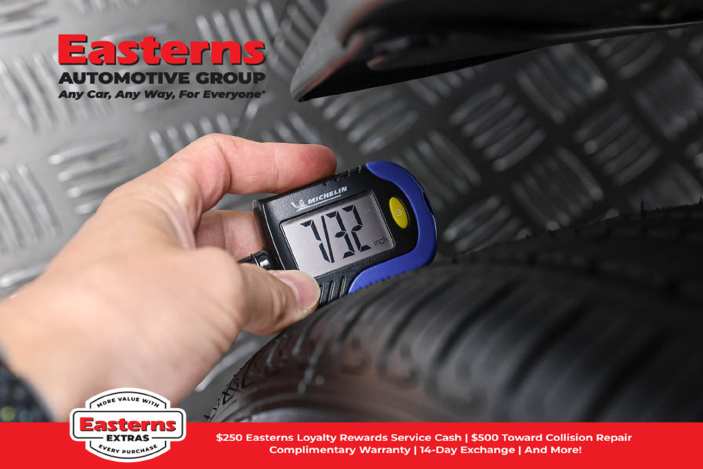 Used 2025 Nissan Kicks SV w/ SV Premium Package AWD/4WD image 28