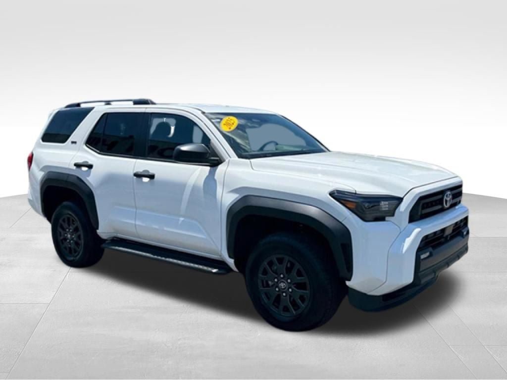 Used 2025 Toyota 4Runner SR5 AWD/4WD image 9