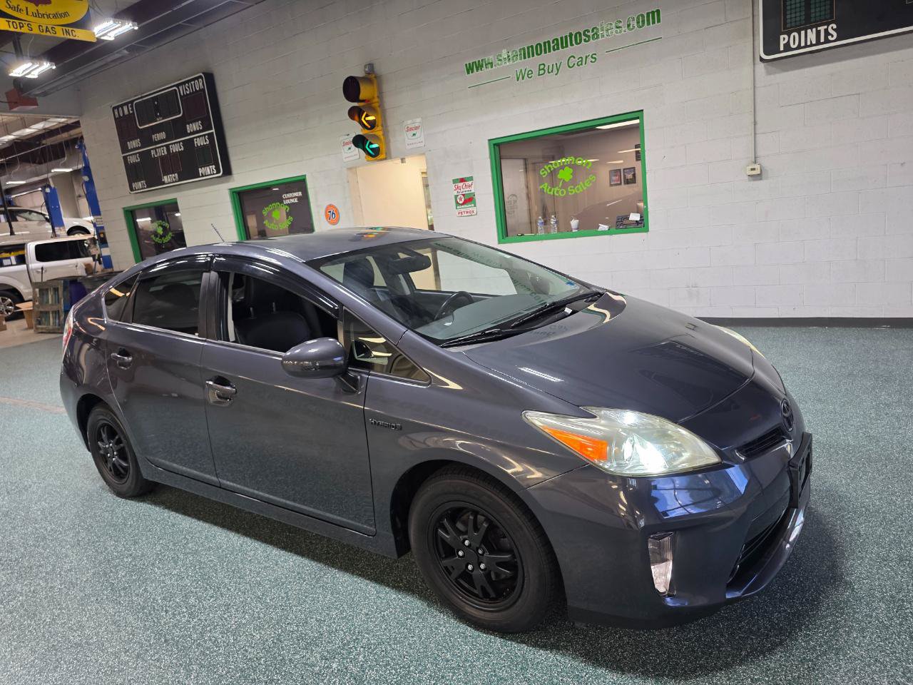 Used 2012 Toyota Prius Four FWD image 4