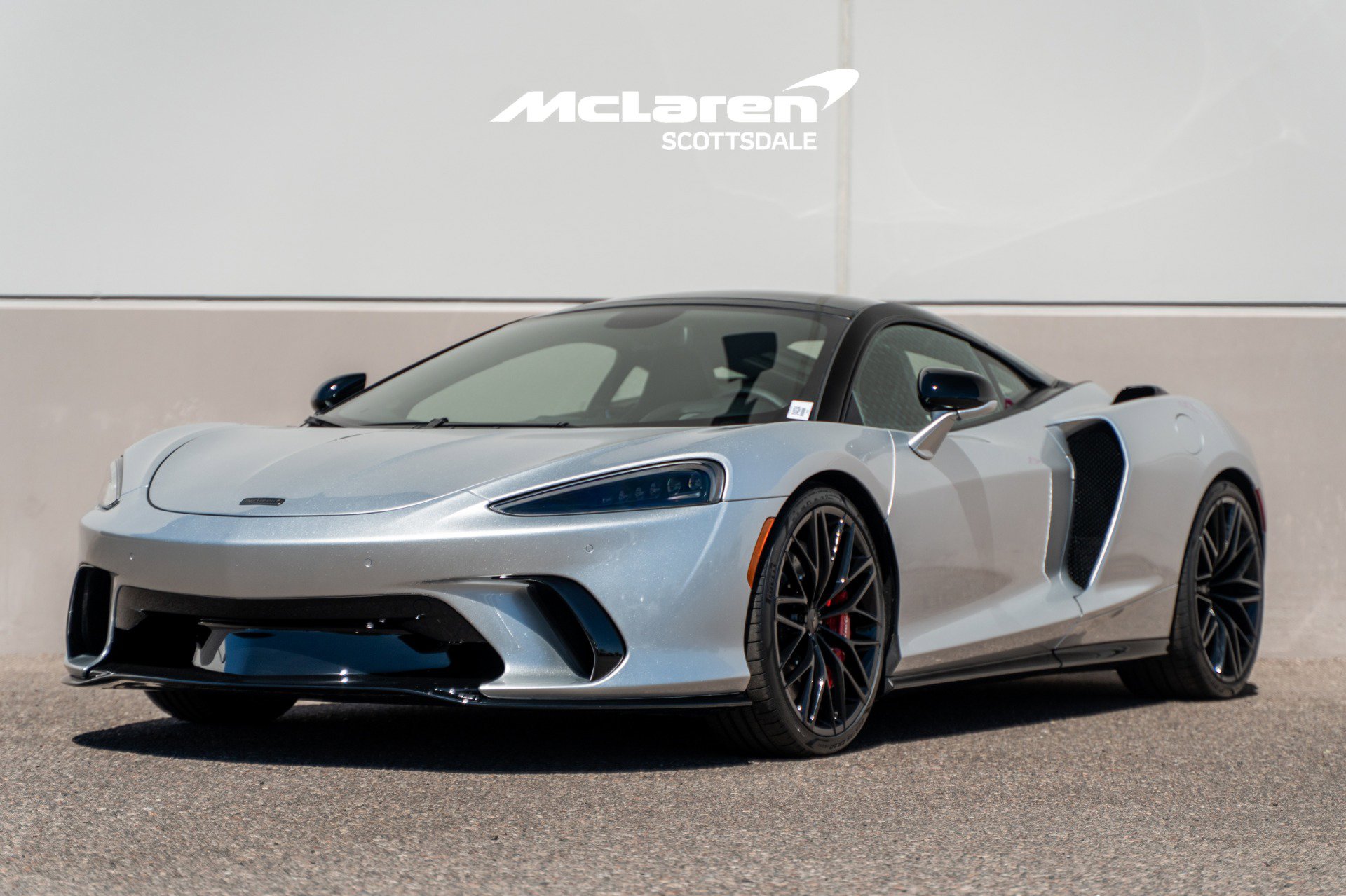 New 2026 McLaren GTS image 3
