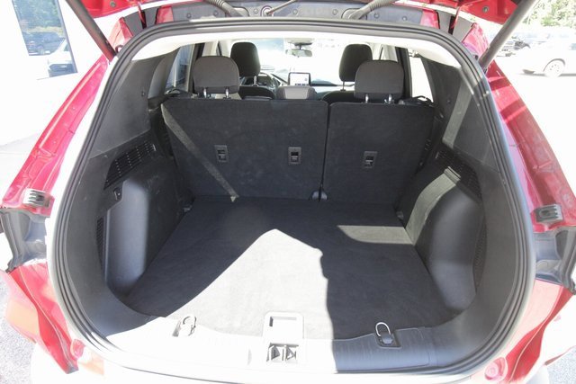 Used 2022 Ford Escape SE w/ SE Sport Appearance Package image 12