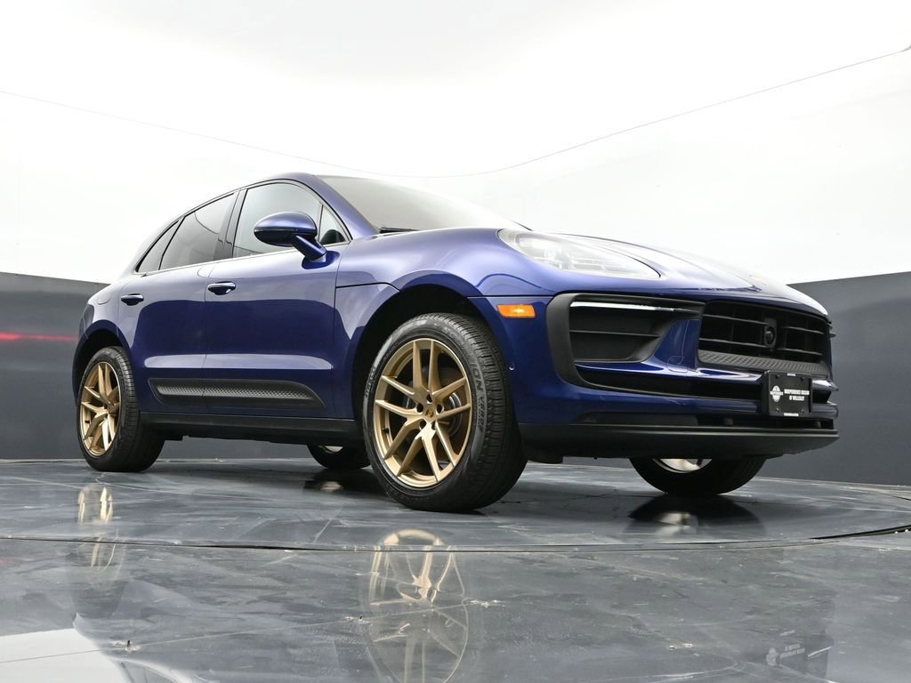 Used 2025 Porsche Macan image 54