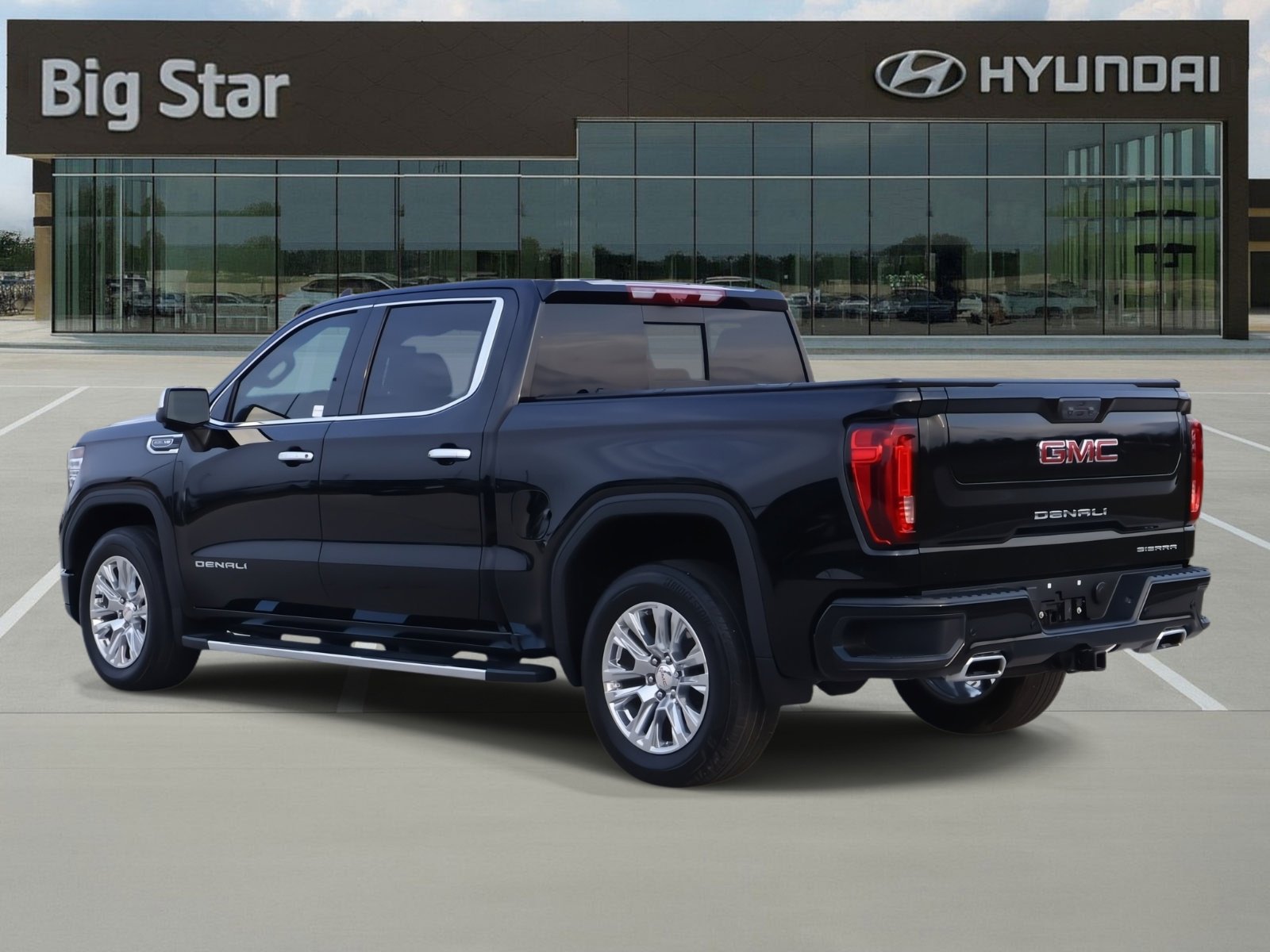 Used 2024 GMC Sierra 1500 Denali w/ Technology Package image 3