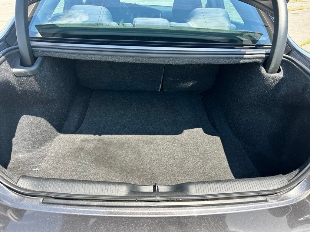 Used 2016 Dodge Charger SE RWD image 29