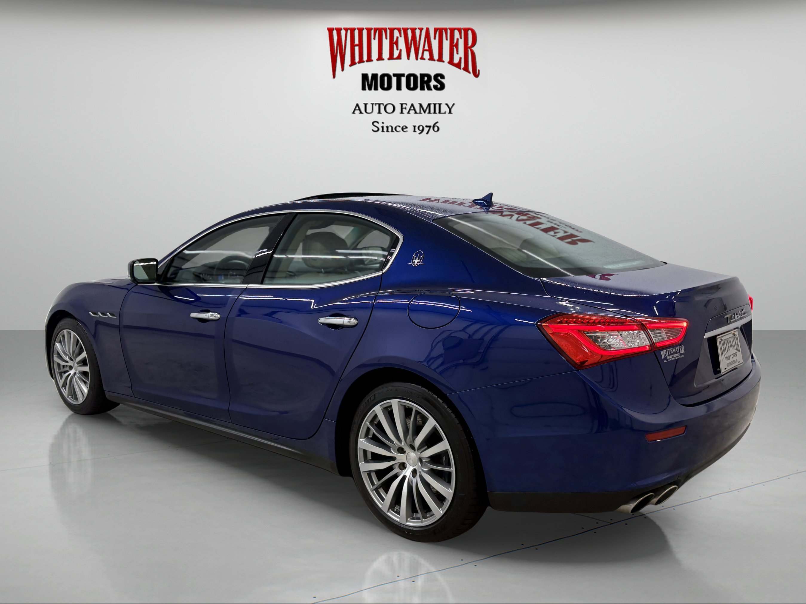 Used 2015 Maserati Ghibli image 2