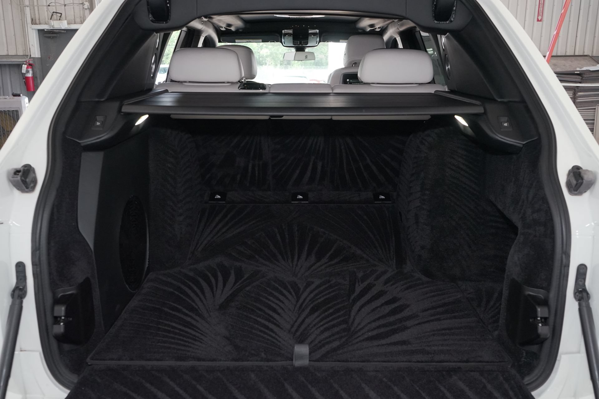Used 2019 Rolls-Royce Cullinan AWD/4WD image 39