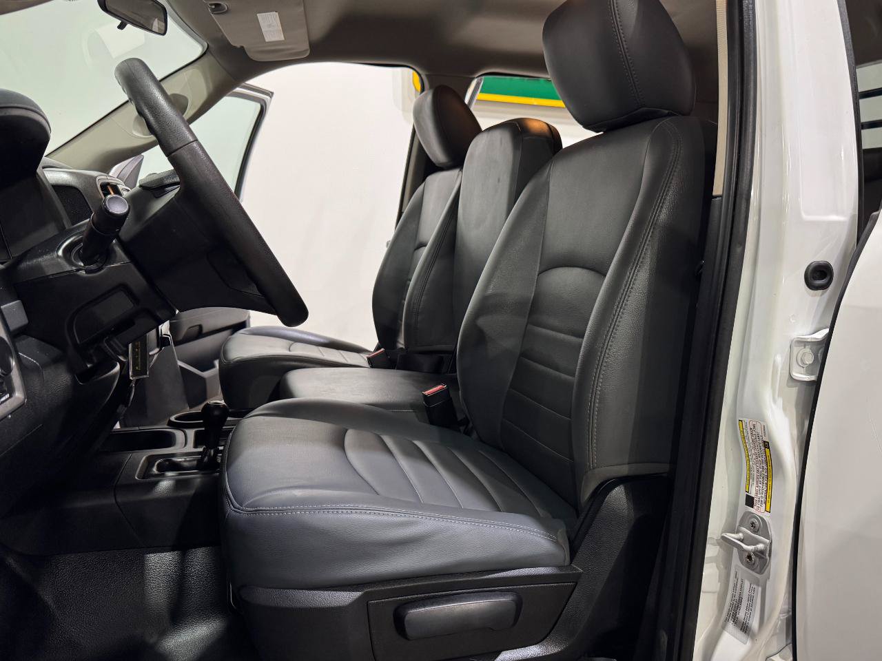 Used 2015 RAM 4500 Tradesman w/ Chrome Appearance Group AWD/4WD image 12