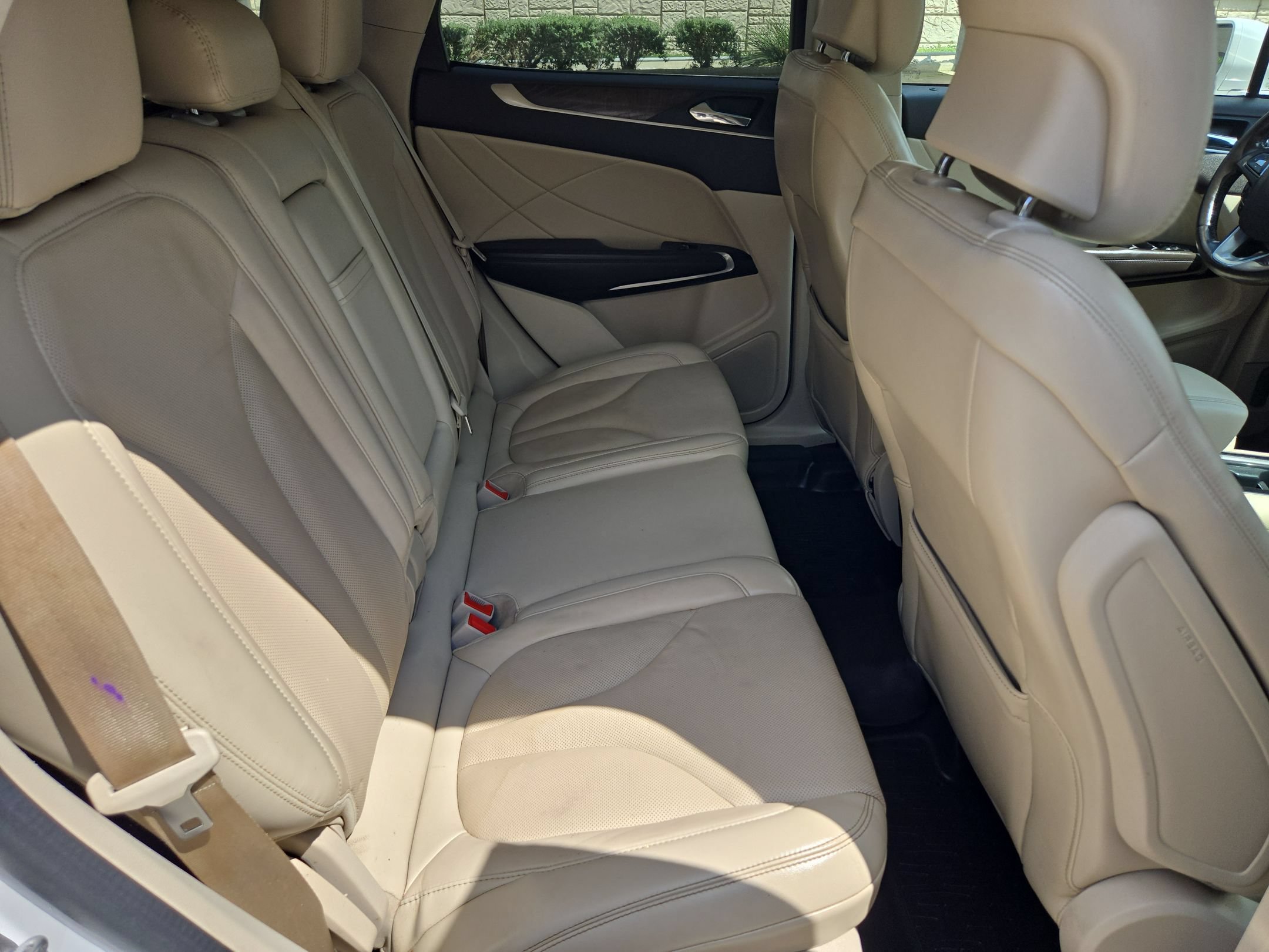 Used 2019 Lincoln MKC Reserve w/ MKC Climate Package FWD image 28