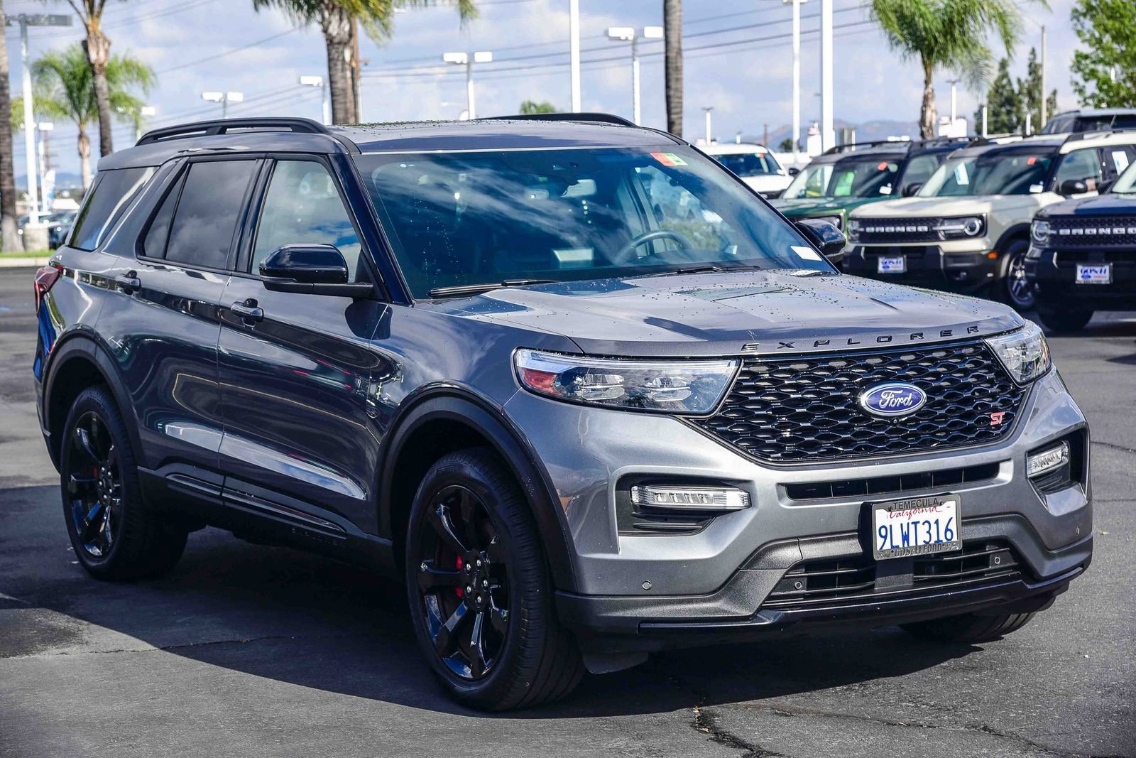 Certified 2023 Ford Explorer ST w/ Equipment Group 401A image 3