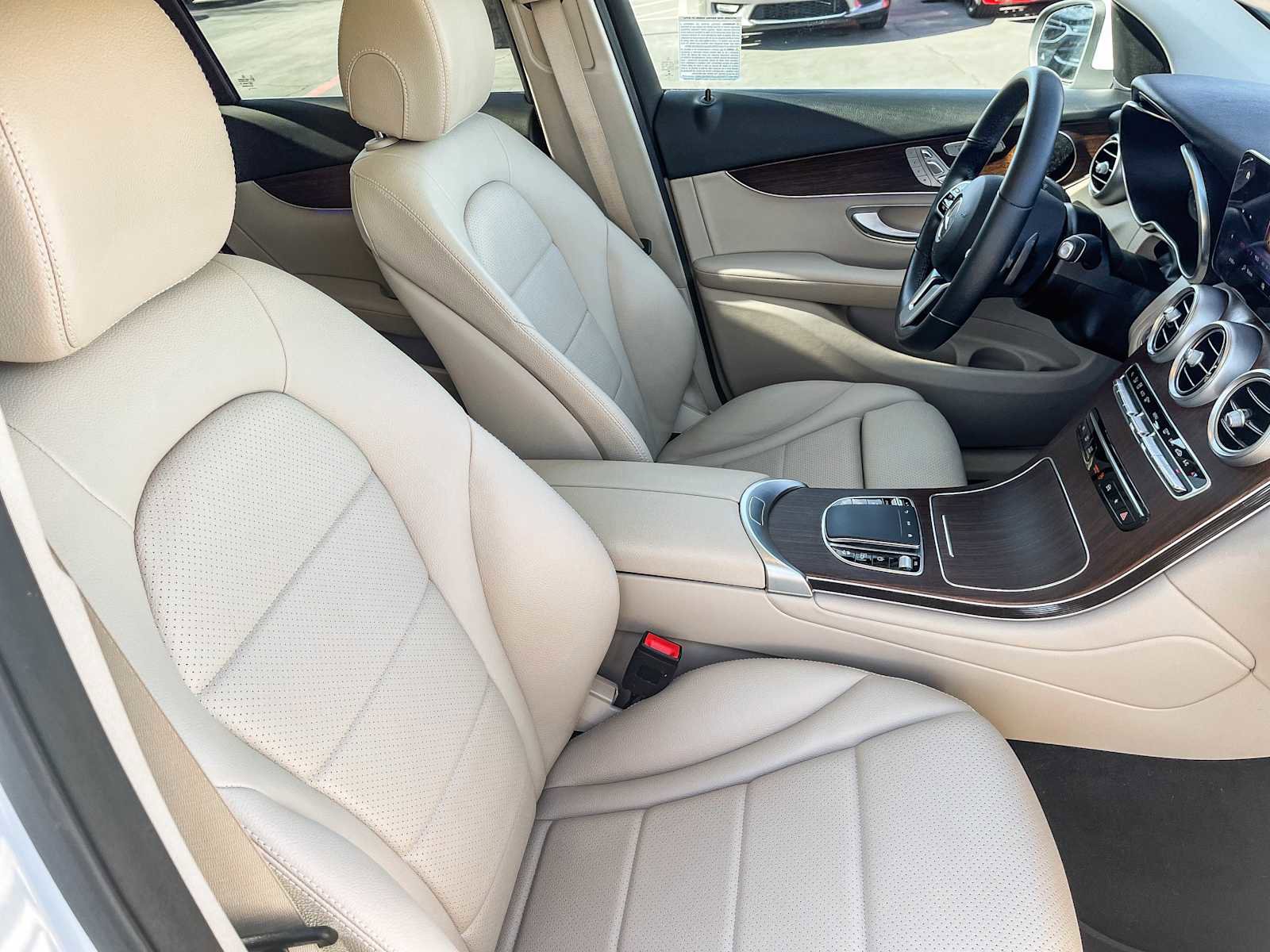 Used 2022 Mercedes-Benz GLC 300 image 15