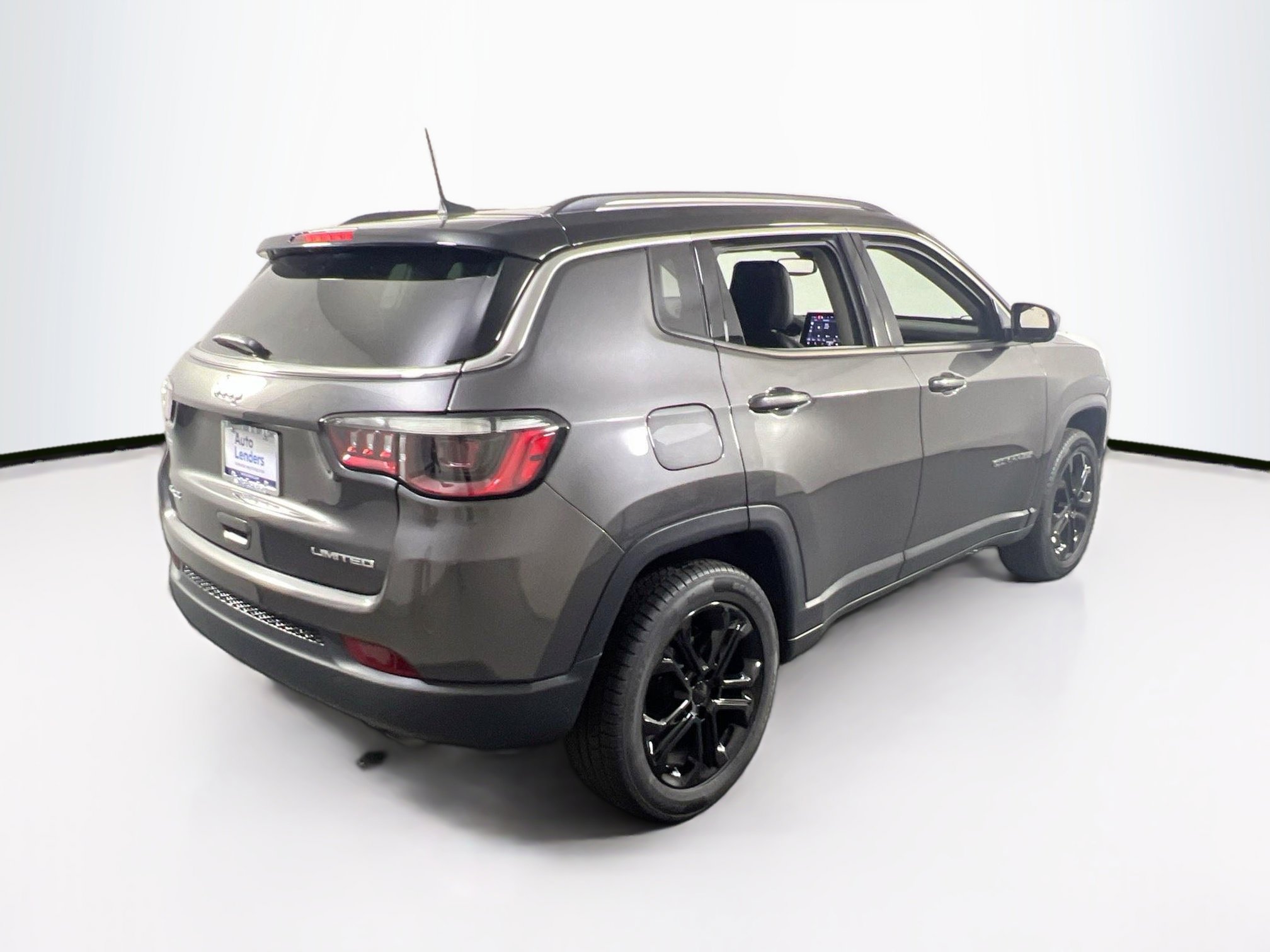 Used 2022 Jeep Compass Limited image 5