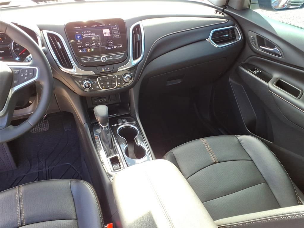 Used 2023 Chevrolet Equinox Premier image 16