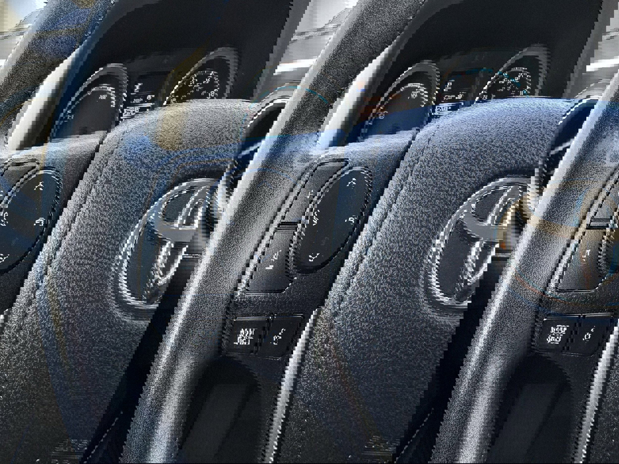 Used 2018 Toyota RAV4 Limited w/ Advanced Technology Package image 15