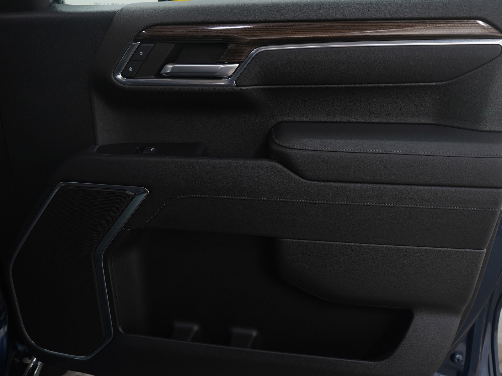 Used 2023 Chevrolet Silverado 1500 RST image 9