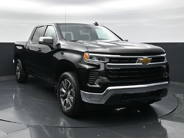 Used 2024 Chevrolet Silverado 1500 LT AWD/4WD image 4