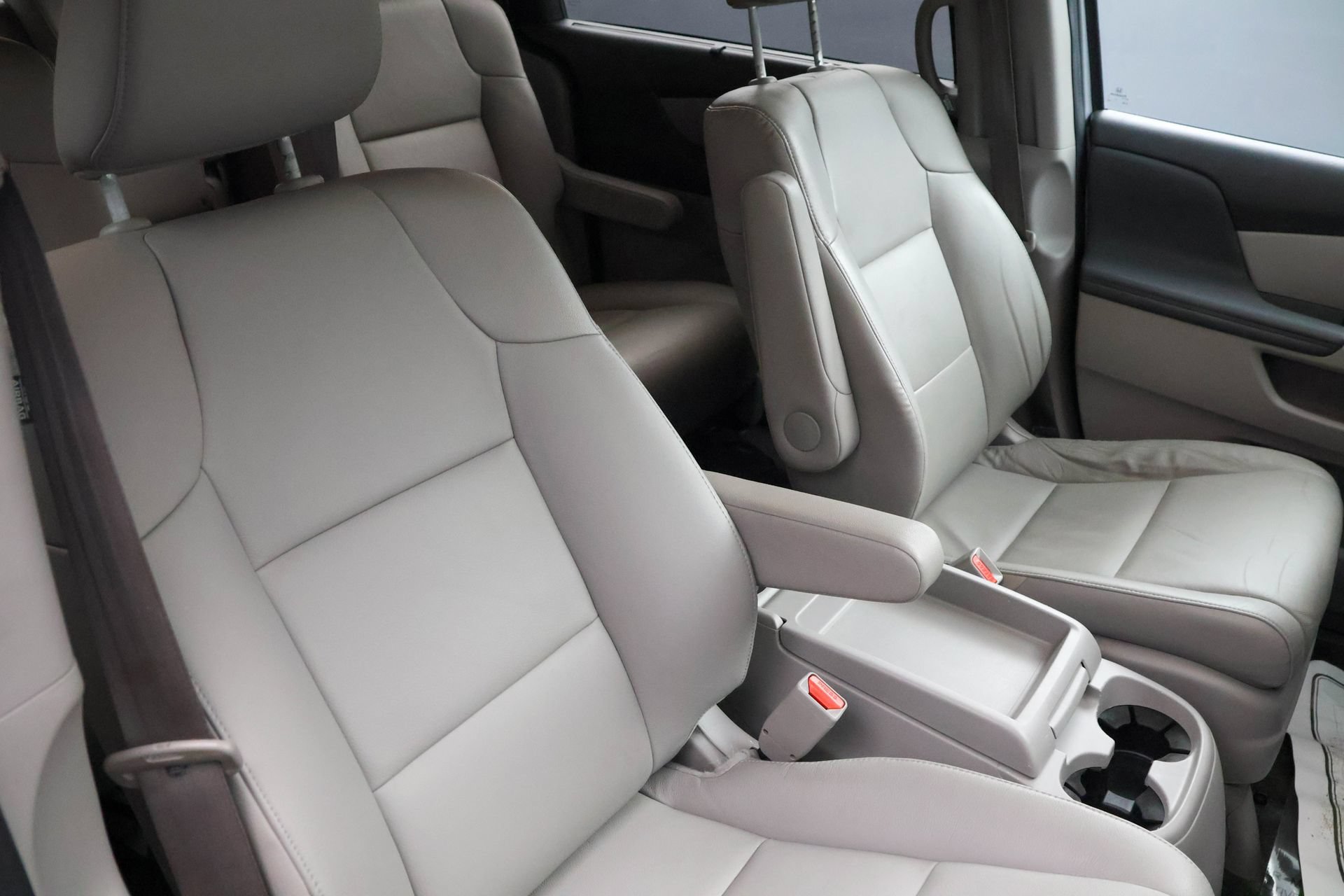 Used 2016 Honda Odyssey EX-L image 32
