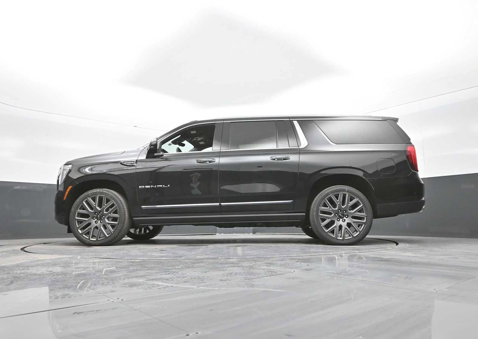 New 2026 GMC Yukon XL Denali Ultimate image 21