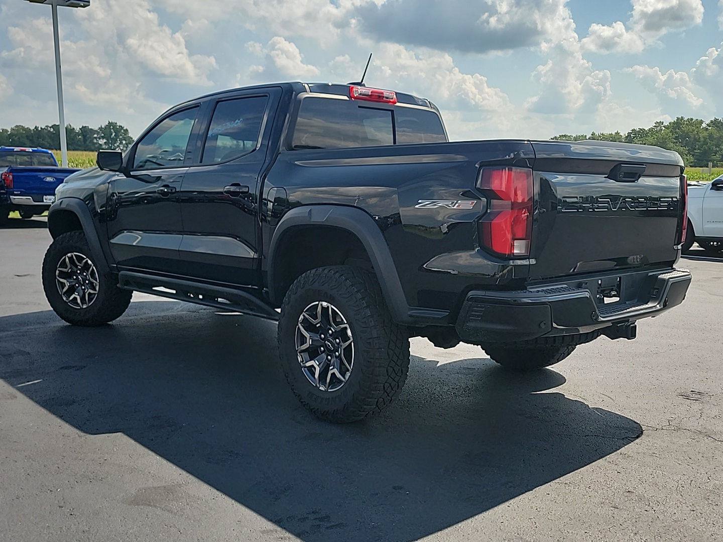 Used 2023 Chevrolet Colorado ZR2 w/ ZR2 Convenience Package III AWD/4WD image 6