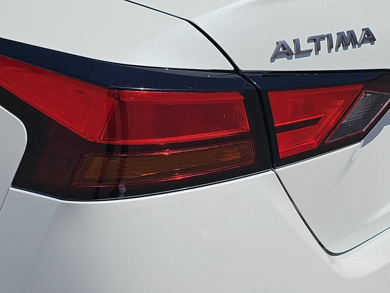 Certified 2025 Nissan Altima 2.5 SV FWD image 33