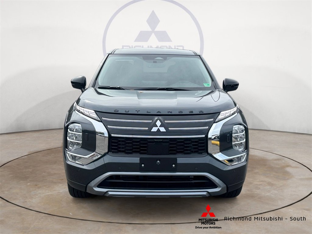 New 2025 Mitsubishi Outlander SE image 8