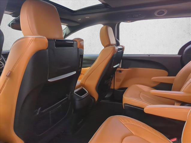Used 2021 Chrysler Pacifica Pinnacle image 19
