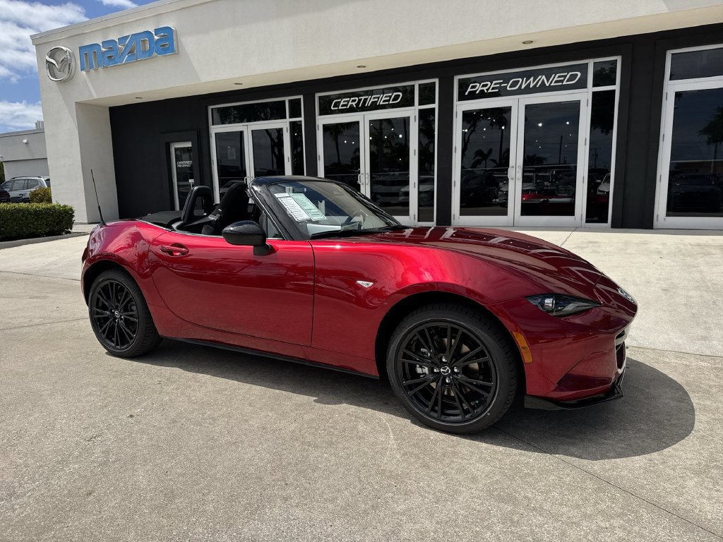 New 2026 MAZDA MX-5 Miata Club w/ Interior Package RWD image 6
