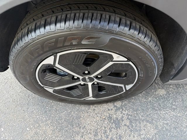 Used 2023 Kia Niro LX FWD image 11