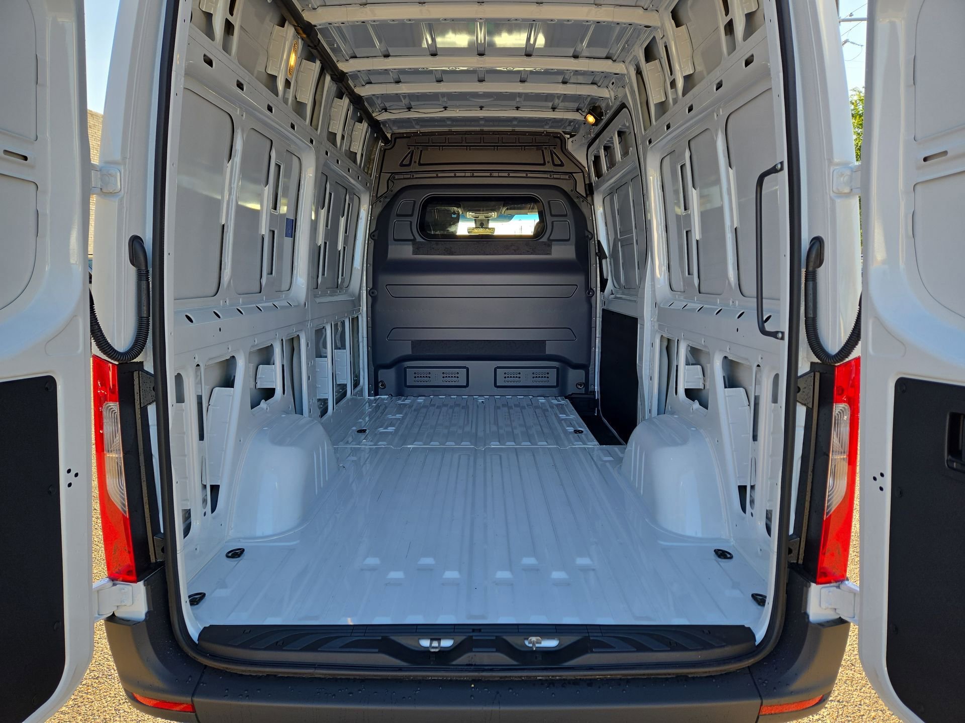 New 2026 Mercedes-Benz Sprinter 2500 image 12