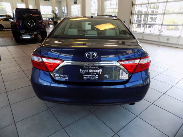 Used 2017 Toyota Camry XLE w/ Moonroof Package FWD image 6