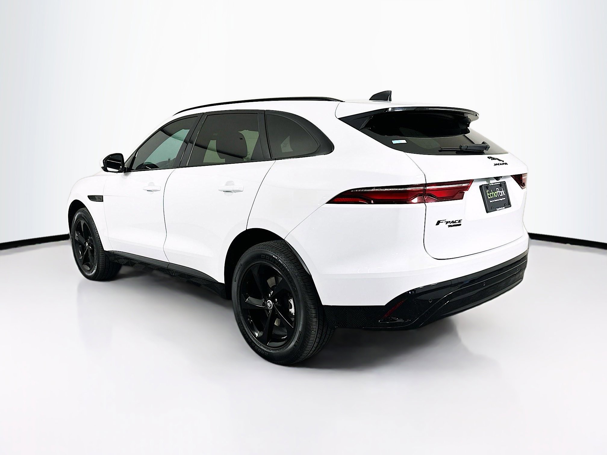 Used 2023 Jaguar F-PACE S image 5