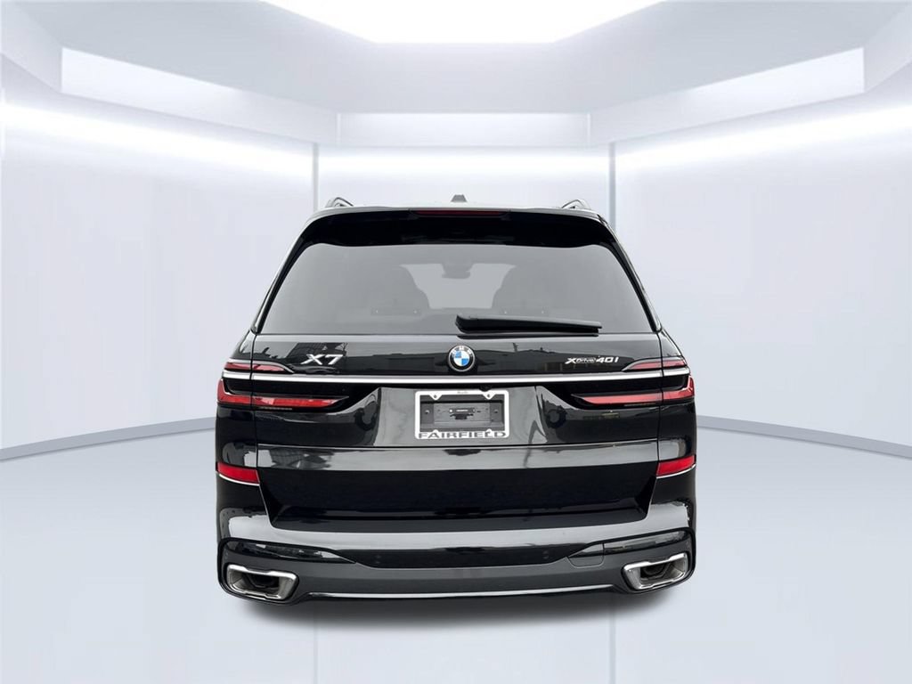 Used 2024 BMW X7 xDrive40i w/ M Sport Package AWD/4WD image 7
