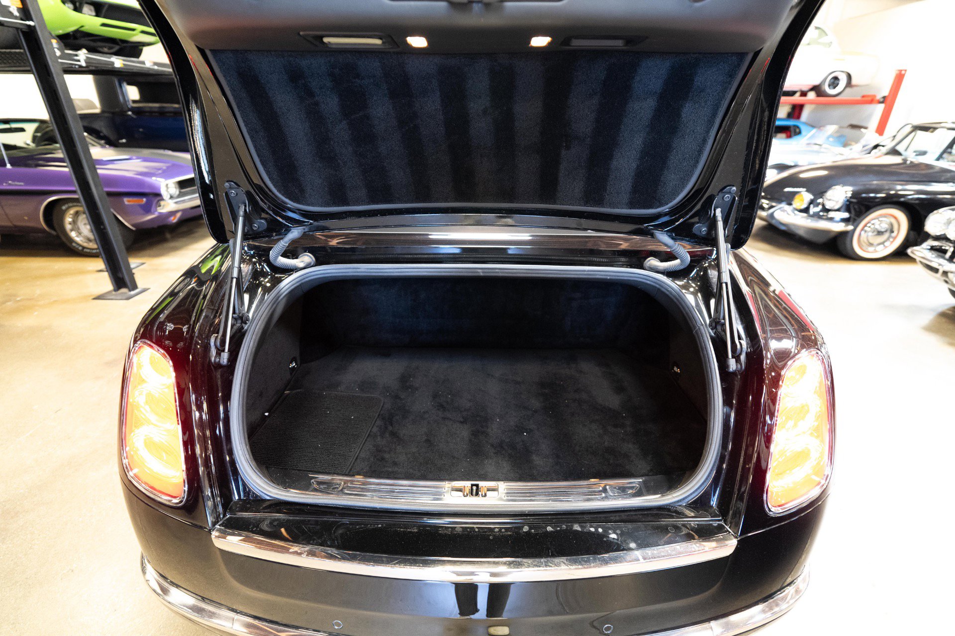 Used 2014 Bentley Mulsanne image 93