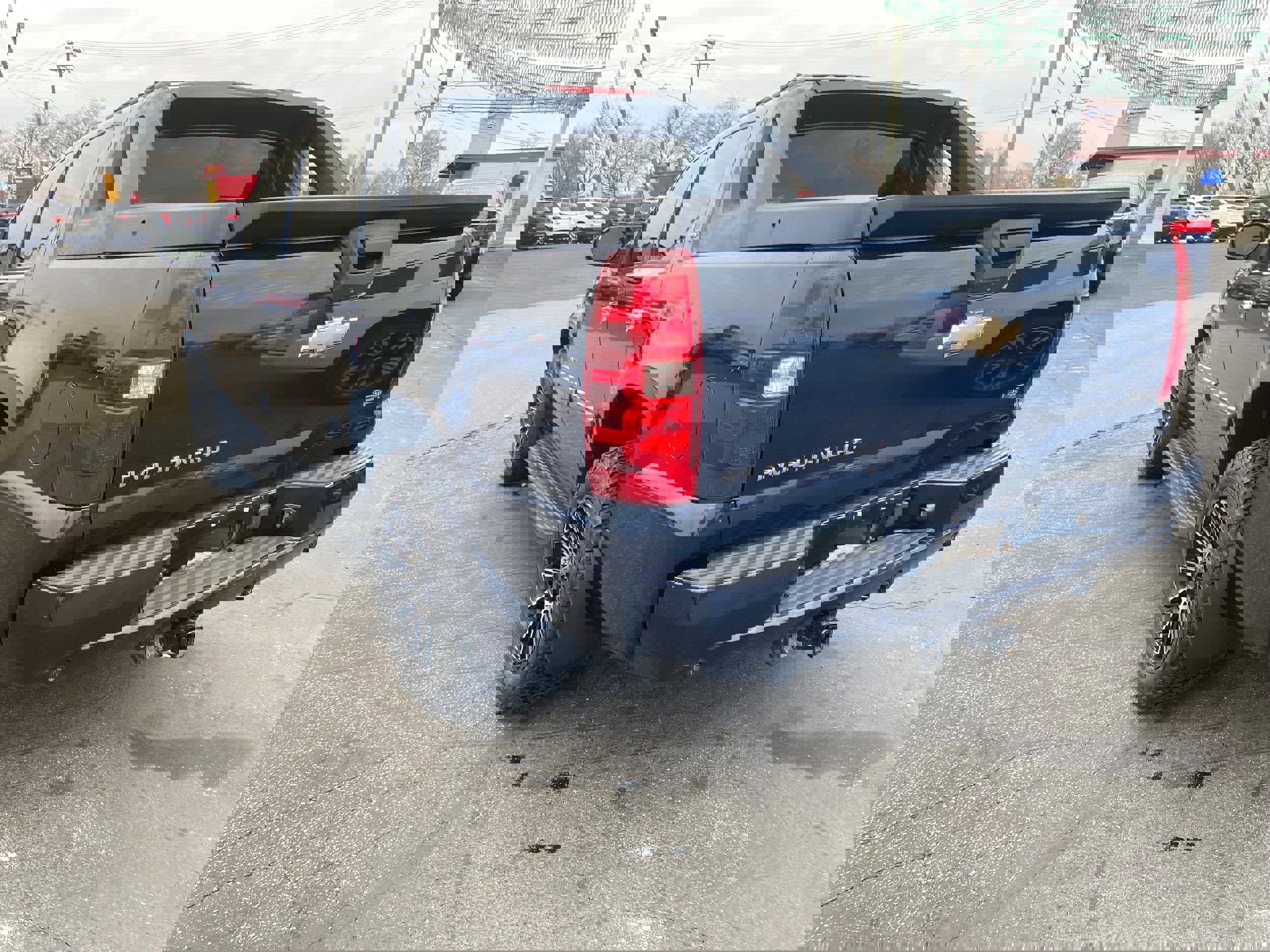 Used 2008 Chevrolet Avalanche LTZ w/ LTZ Preferred Equipment Group image 7