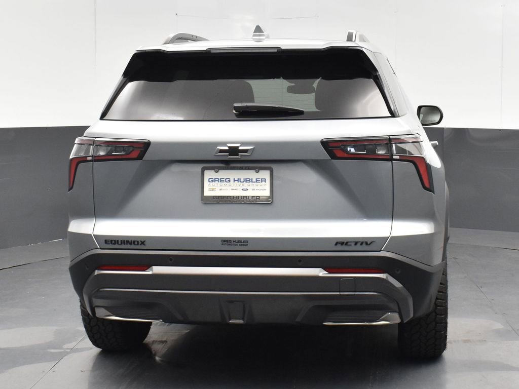 Used 2025 Chevrolet Equinox ACTIV image 8