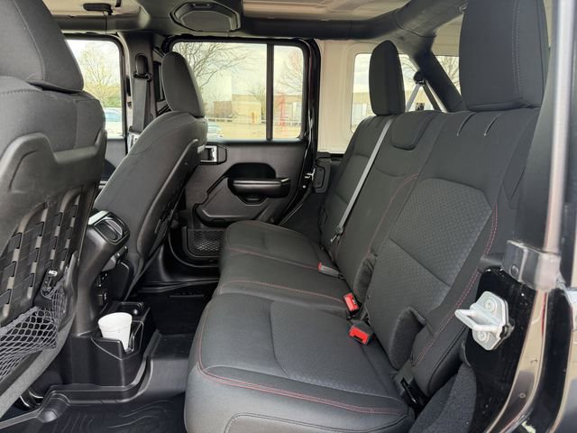 Used 2018 Jeep Wrangler Unlimited Rubicon image 25
