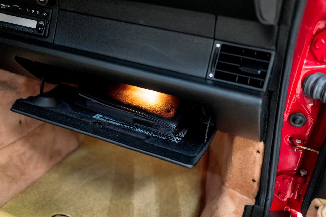 Used 1998 Porsche 911 Carrera image 64