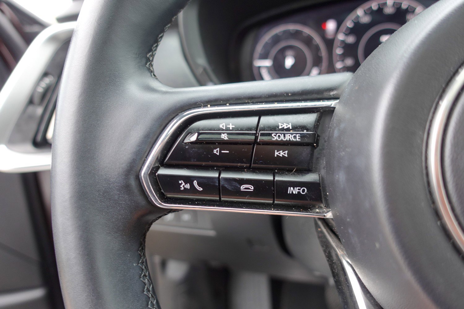 Used 2024 MAZDA CX-90 Plug-In Hybrid w/ Premium Plus image 15