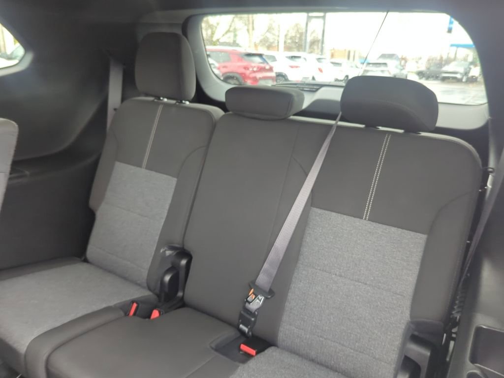 Certified 2025 GMC Acadia Elevation image 35