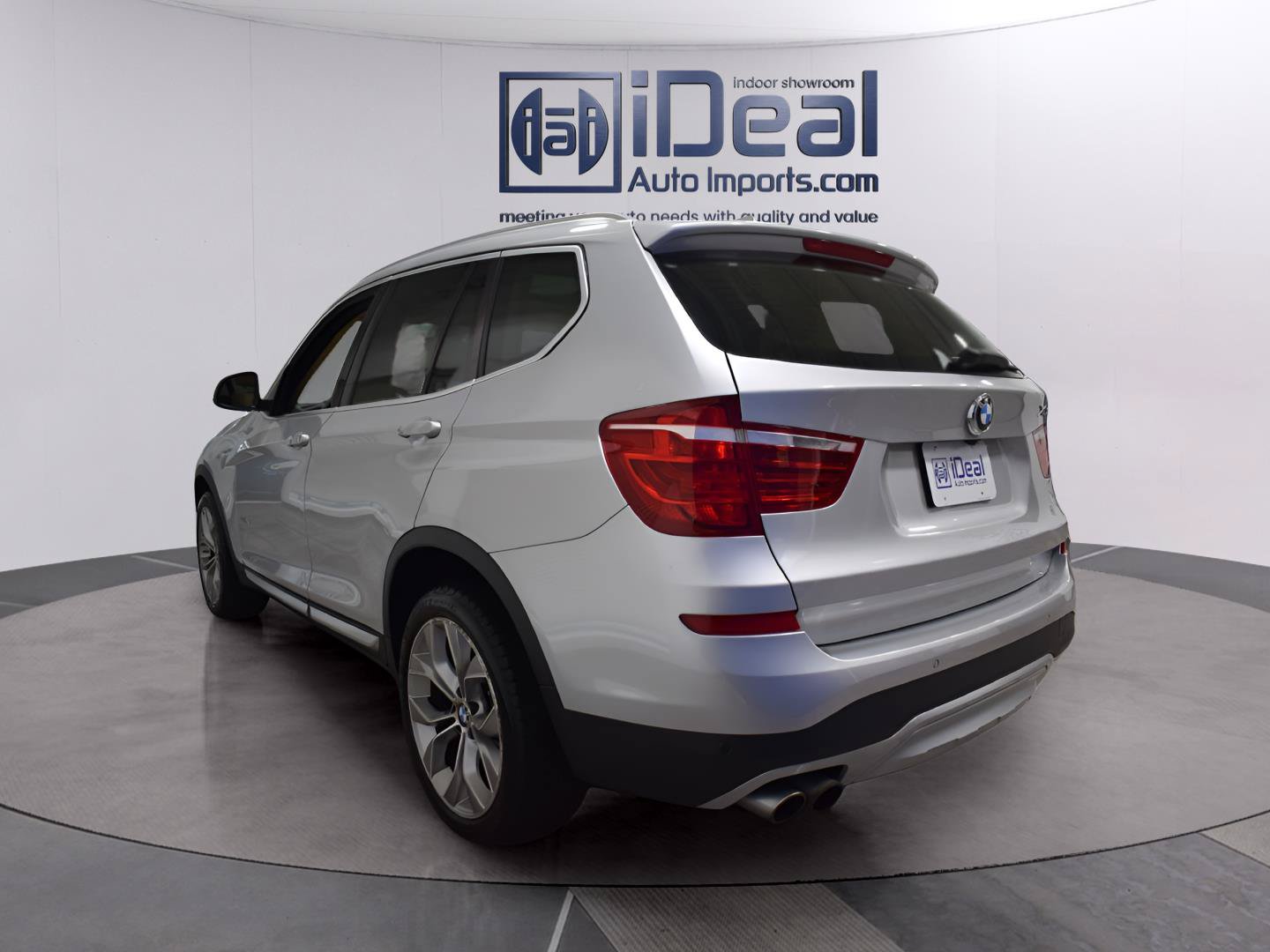 Used 2016 BMW X3 xDrive28i AWD/4WD image 2