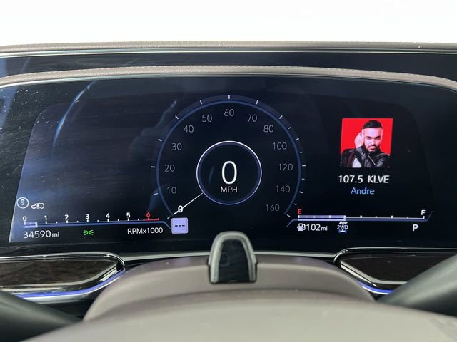 Certified 2024 Cadillac Escalade ESV Sport Platinum image 11