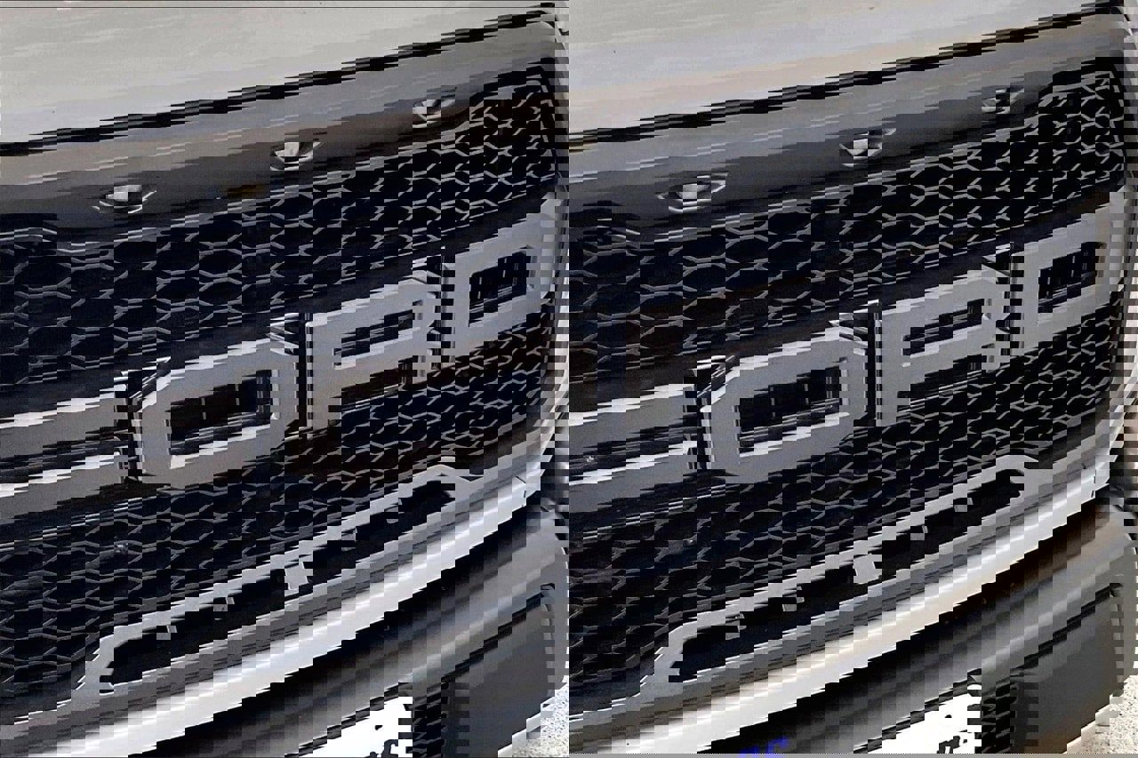 Used 2017 Ford F150 Raptor w/ Equipment Group 801A Mid image 30