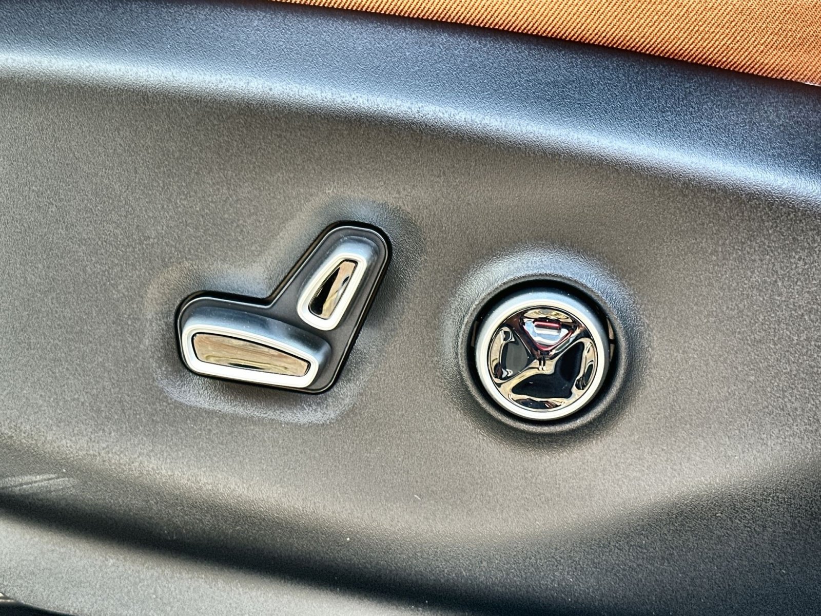 New 2026 Chrysler Pacifica Pinnacle FWD image 14
