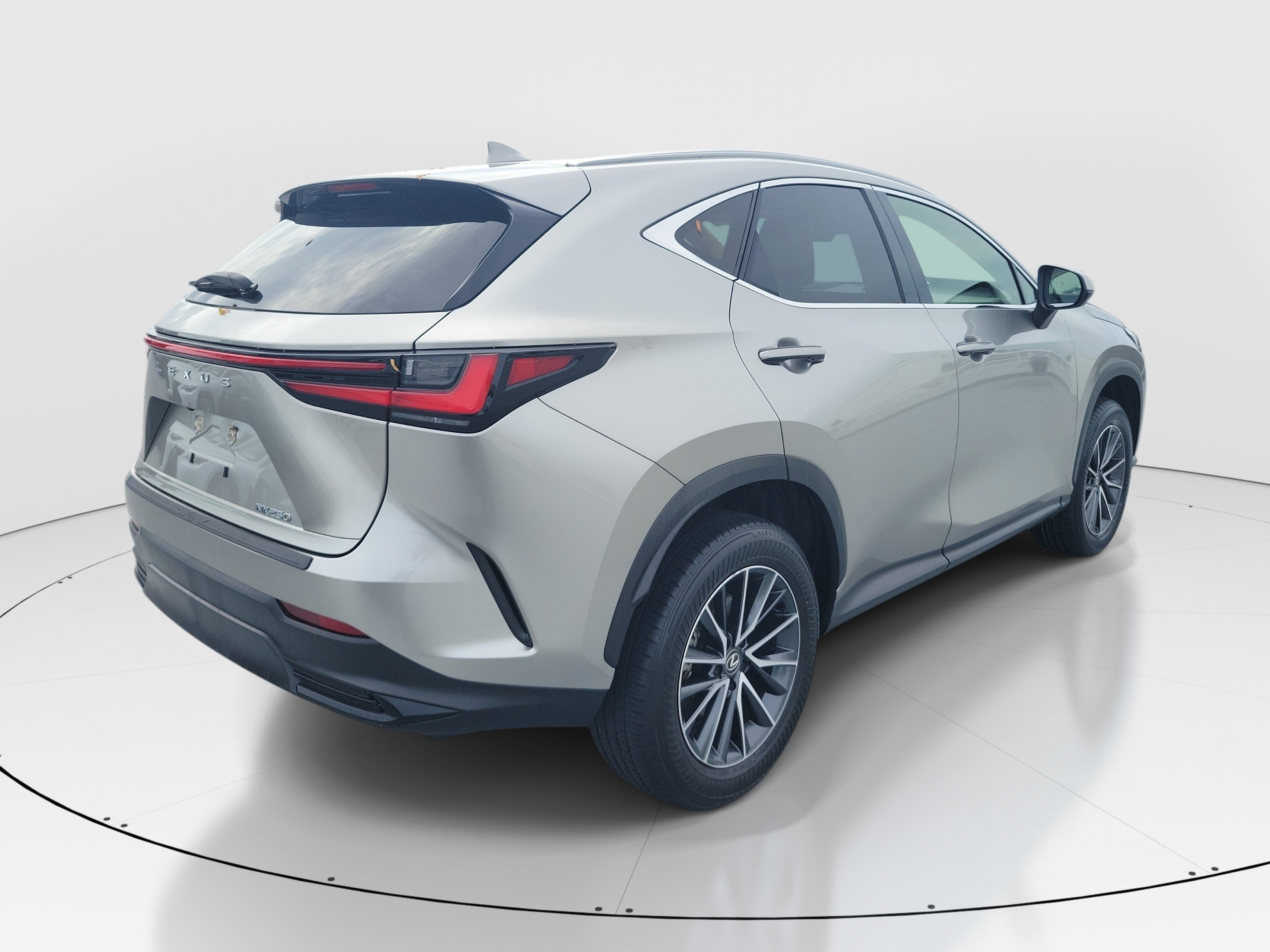 Used 2024 Lexus NX 250 FWD w/ Towing Package (2000 Lbs) image 6