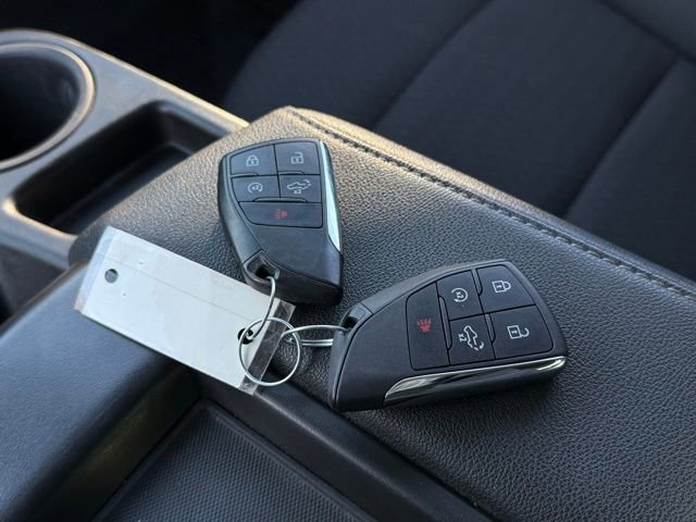 Used 2023 GMC Sierra 1500 SLE w/ X31 Off-Road Package image 6