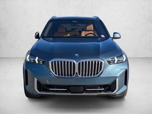 New 2026 BMW X5 xDrive50e image 6
